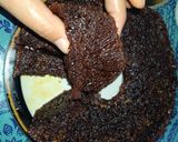 Foto langkah ke 7 dari resep Bolu Karamel 3 Telur (Sarang Semut).
