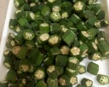 A picture of step 1 of Bhindi.