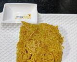 A picture of step 5 of Maggi Sandwich.