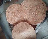 A picture of step 7 of Faradi Snacks - Rajgira Puri and Rajgira Khakhra #SF.