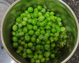 A picture of step 1 of Tea - Time Seasonal Hare Matar Ki Puri Without Stuffing.