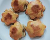 A picture of step 12 of Chicken floral patties.