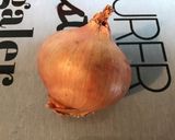Une image de l'étape 2 de Pavés de saumon aux tomates, oignon de roscoff et jus citronné.