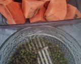 Foto langkah ke 2 dari resep Kolak ubi madu kacang hijau.