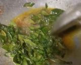 Gambar langkah 3 resipi Butter prawn chilli.