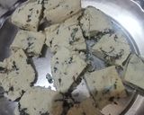A picture of step 3 of Mint Masala Paneer Pakoda.