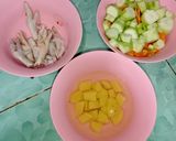 Foto langkah ke 1 dari resep Sop Oyong Ceker.