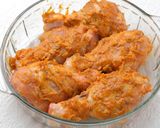 Foto langkah ke 3 dari resep Ayam Panggang Bumbu Bawang Putih & Paprika | Garlic Roasted Chicken with Bell pepper.