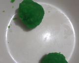 A picture of step 2 of Cake Balls.