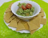 Foto del paso 4 de la receta Nachos caseros con harina de garbanzo y guacamole casero