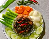 Hình bước làm 1 của món Rau củ chấm nấm hương kho quẹt (tiêu)