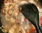 Foto langkah ke 4 dari resep Cumi Basah Saus Tiram Asam Manis.