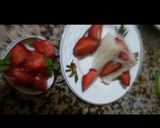 Une image de l'étape 2 de Sandwiche de pain de mie aux fraises.