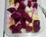 Foto langkah ke 1 dari resep Salad Buah Simpel.
