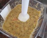 Foto del paso 2 de la receta: Budín húmedo de kiwi y frutillas invertido