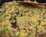 Foto del paso 3 de la receta: Zapallitos rellenos de carne con salsa blanca y roja gratinados