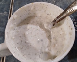 Foto del paso 1 de la receta: Salsa agria de yogurt