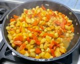 Une image de l'étape 15 de Panais, carottes et navets au curry et bouillon de poularde.