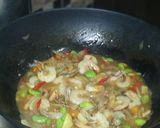 Foto langkah ke 4 dari resep Cah Pete udang.