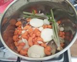 2034. Gomba raguleves galuskával! recept fázis 3 fotója