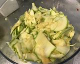 Une image de l'étape 3 de Gratin de courgettes blanches aux poivrons rouges et bouillon de bœuf.