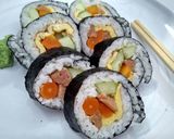 Foto langkah ke 7 dari resep Simple Sushi.