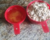 A picture of step 1 of Sattu halwa.