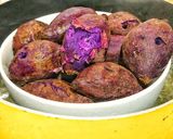 Hình bước làm 2 của món Khoai Lang Tím Luộc