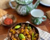 Foto langkah ke 3 dari resep Sambal Goreng Ati Rempelo, Kentang & Pete ala Tiger Kitchen.