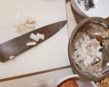 Foto del paso 5 de la receta: Albóndigas con sepia y guisantes