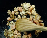 Foto del paso 4 de la receta: Pasta con salmón, tomate y bebida vegetal de coco
