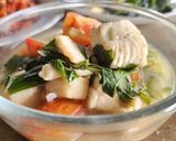 Foto langkah ke 7 dari resep Sup Ikan Dori Kemangi.