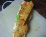 Foto del paso 7 de la receta: Bocadillo de pechuga, lechuga, tomate y papas fritas