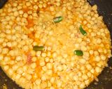 A picture of step 6 of Chana tikka masala.