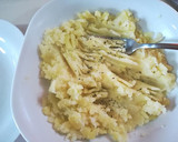 Foto del paso 1 de la receta: Tortitas de patata y atún con mahonesa de aguacate