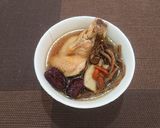 湯頭酒茶樹菇土雞湯(簡單料理)的食譜步驟6照片