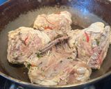A picture of step 2 of Poul Nan Sos. (Haitian chicken in sauce).