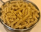 野菇茄汁螺旋麵的食譜步驟3照片