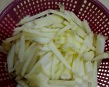 উচ্ছে আলু ভাজা(uche aloo vaza recipe in bengali) রেসিপির ধাপ 2 ছবি