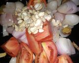 A picture of step 1 of Mushroom Matar Paneer Masala.