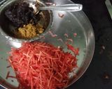 सात्विक गाजर हलवा (Gajar Halwa Recipe In Marathi) रेसिपी स्टेप 3 फोटो 