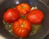 Foto del passaggio 1 della ricetta Pomodori in padella