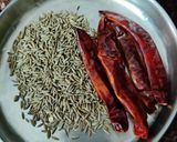 A picture of step 3 of Gongura chutney.