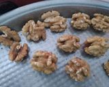 Foto del paso 1 de la receta: Nueces confitadas y chocolatadas