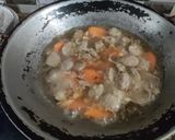 Foto langkah ke 4 dari resep 1. Capcay sayur bakso.