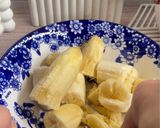 Foto langkah ke 1 dari resep Banana Cake with melted Cheese.
