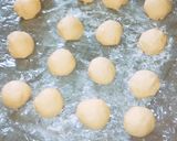 Foto langkah ke 4 dari resep Domini donat mini.