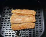 รูปขั้นตอนการทำที่ 7 ของ หมูกรอบ ในหม้อทอดไร้น้ำมัน