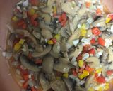 Foto del paso 1 de la receta: Lubina al horno con champiñones 🍄