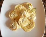 Foto del paso 3 de la receta: Sorrentinos de espinaca y provolone con salsa 4 quesos, a mi manera